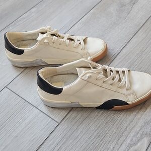 Dolce Vita Sneakers